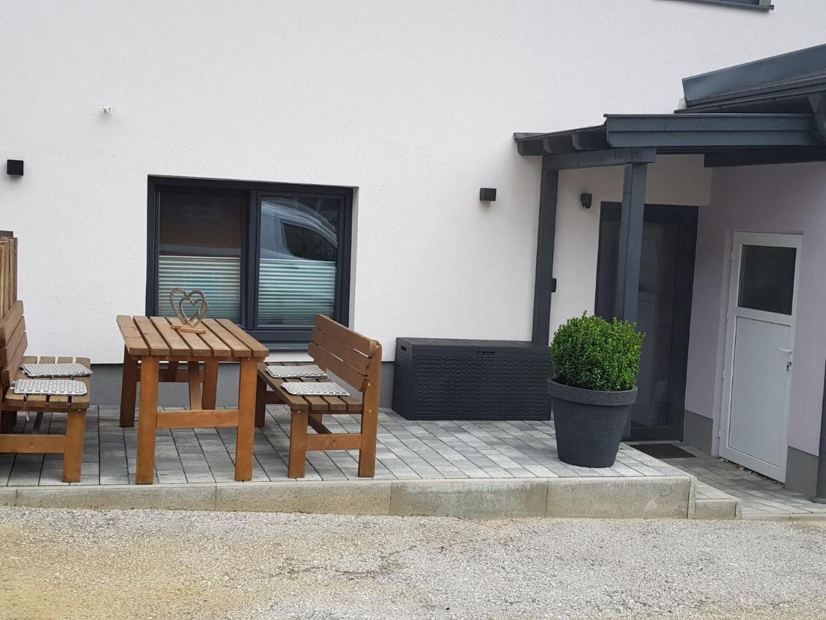 Apartment Stefanie Taxenbach Exterior foto
